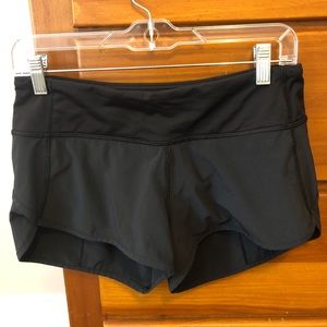 lululemon speed up shorts 2.5”